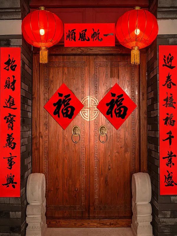 為什么每年春節(jié)都要貼春聯(lián)呢？